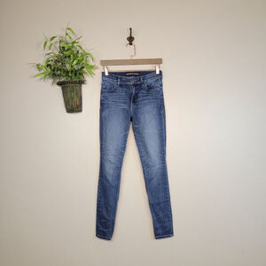 Express Legging High Rise Medium Wash Stretch Skinny Jegging 2 Jeans